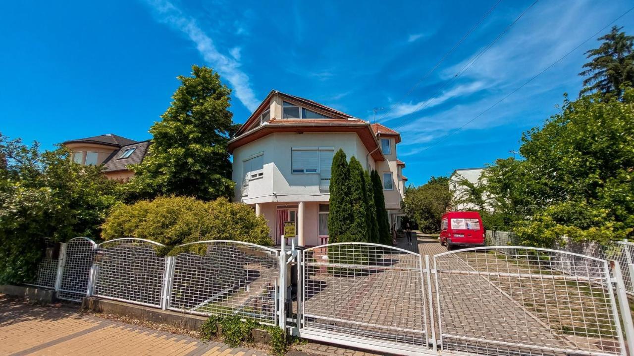 Zaira Apartman Hajduszoboszlo Luaran gambar